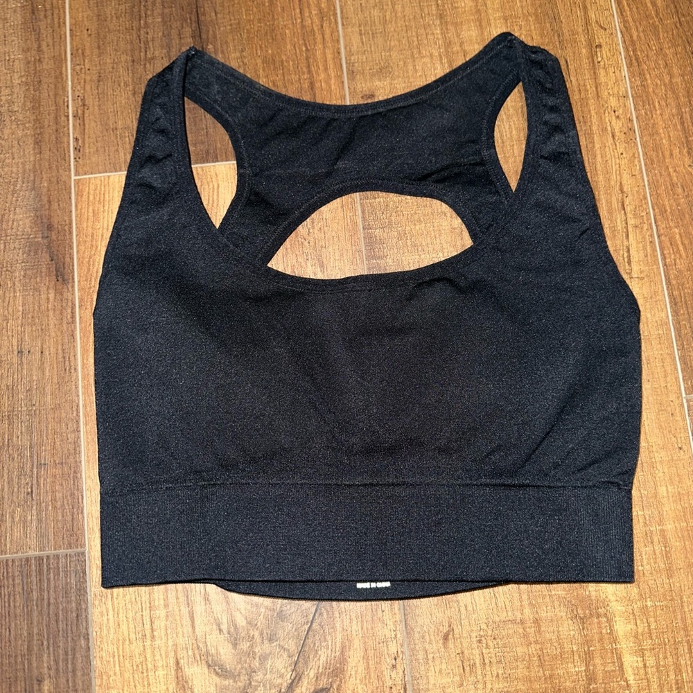 NVGTN sports bra